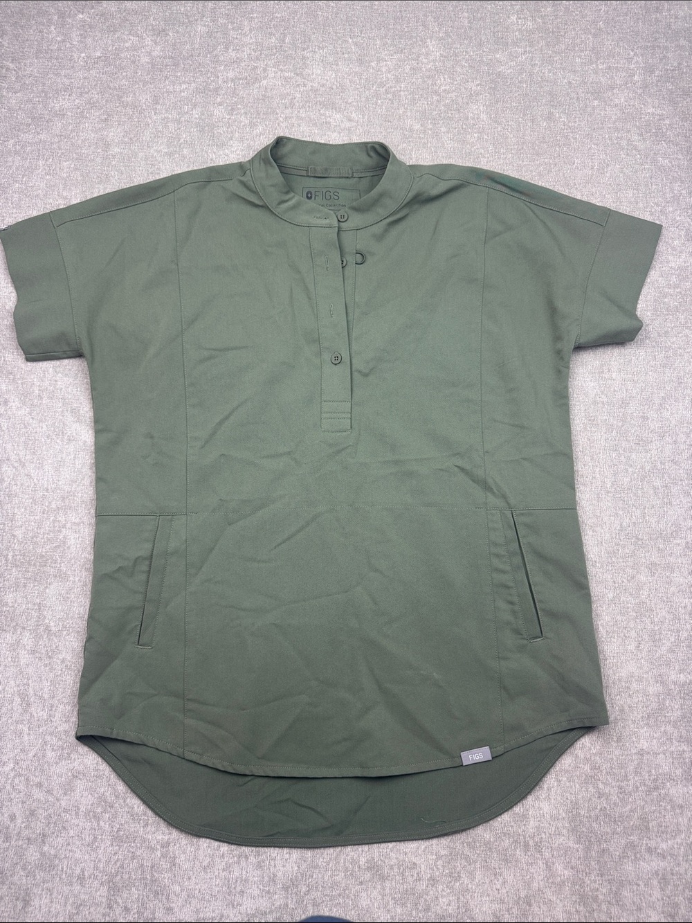 FIGS Manila scrub top color moss women’s size XS